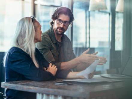 Aurora, IL estate planning lawyer for creating a new trust